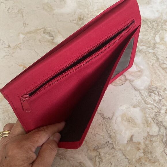 Tommy Hilfiger Large Travel Wallet - Picture 8 of 13